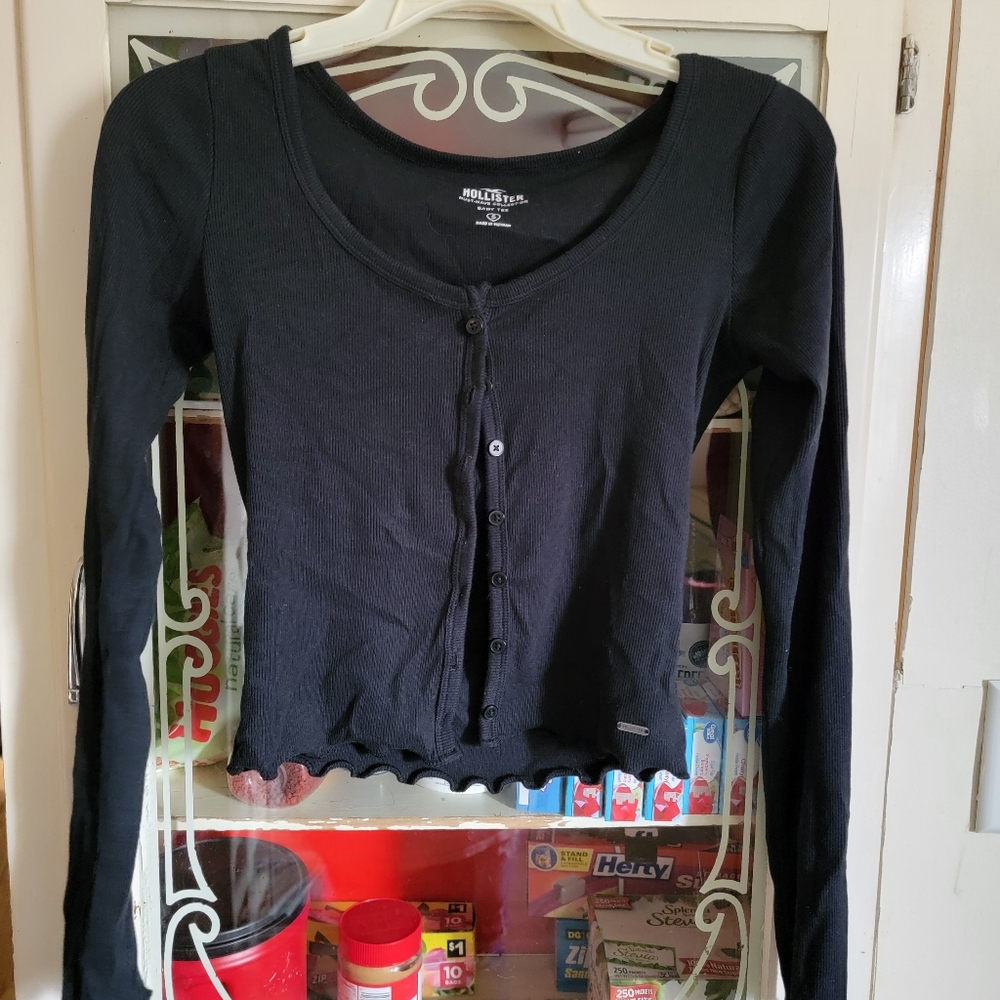 Hollister baby tee